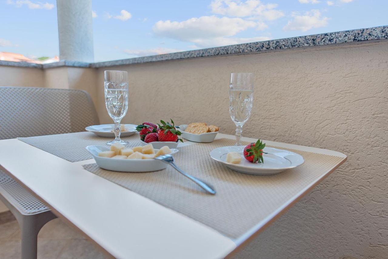Apartma Summer House
